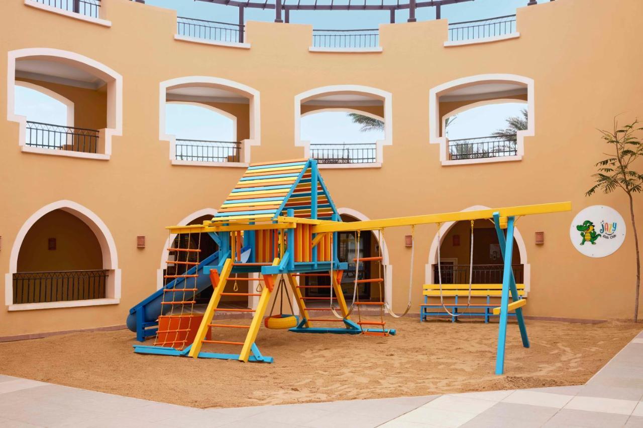 Jaz Neo Dar El Madina Hotel Coraya Bay Bagian luar foto