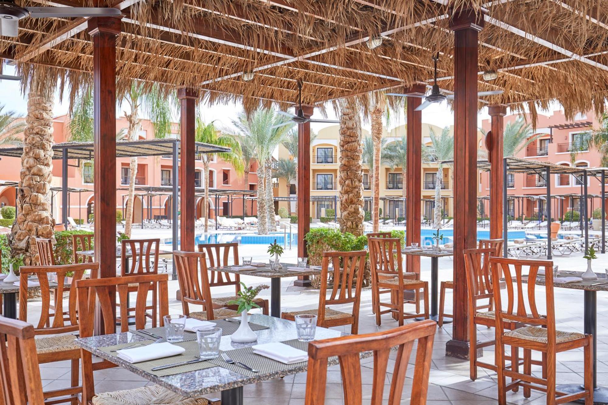 Jaz Neo Dar El Madina Hotel Coraya Bay Bagian luar foto