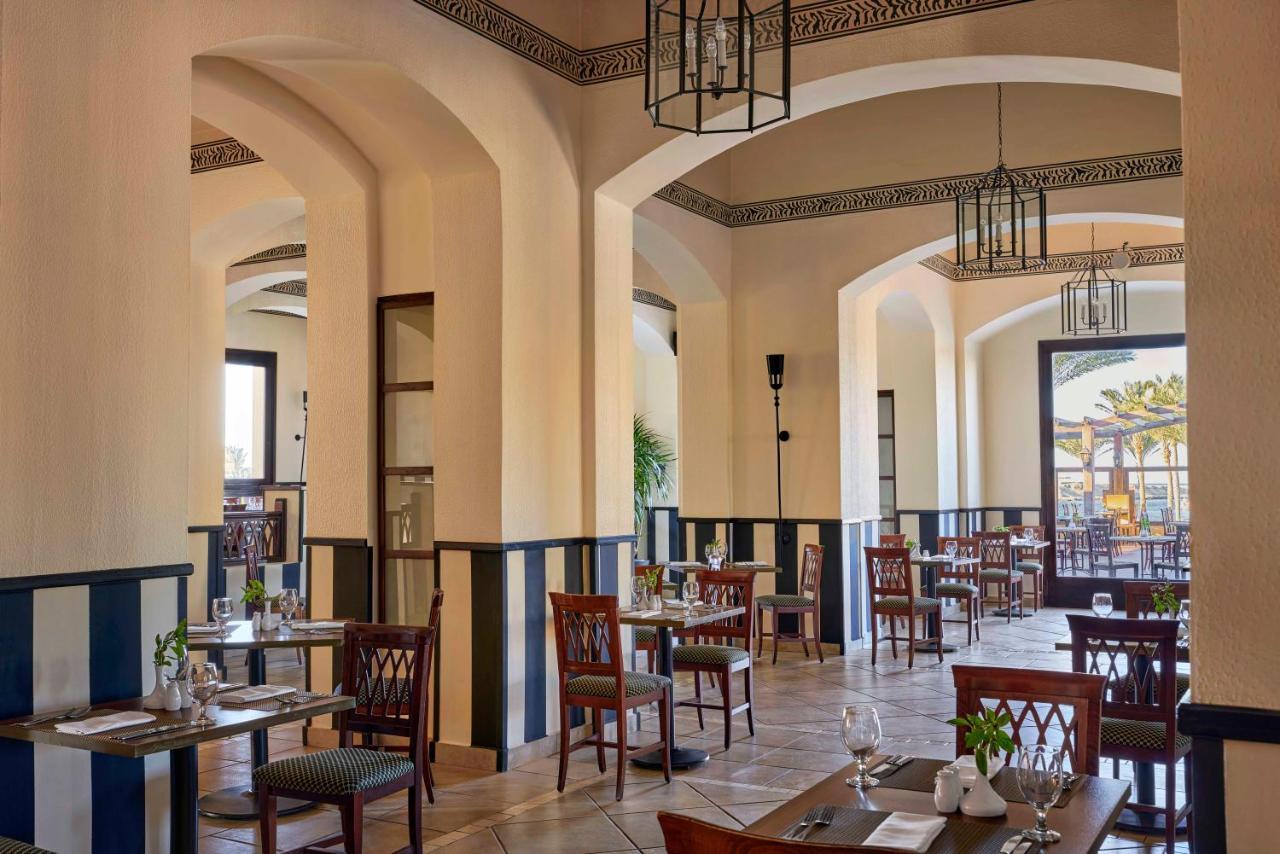 Jaz Neo Dar El Madina Hotel Coraya Bay Bagian luar foto
